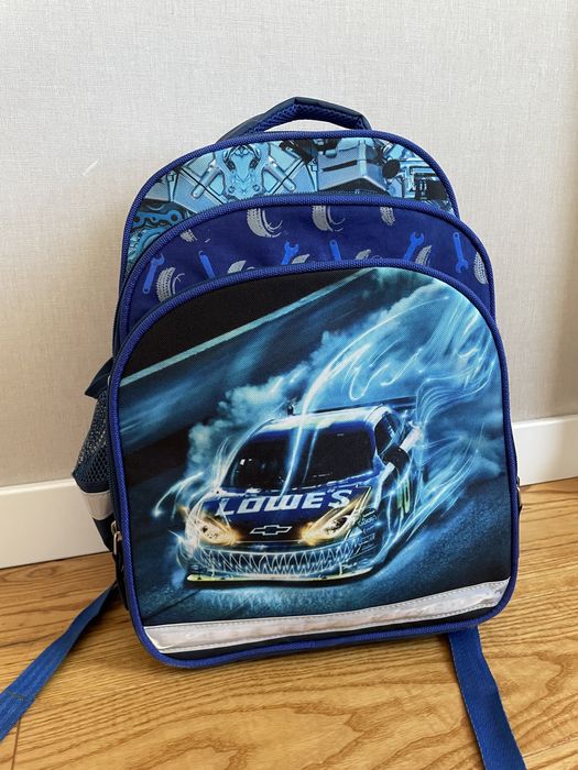 Шкільний ортопедичний рюкзак з підсвіткою та принтом машинки