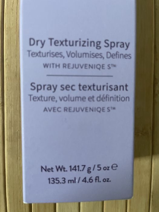 Suchy Spray Teksturyzujący Włosy firmy Monat