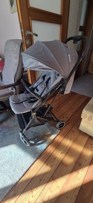 Wózek dziecięcy spacerowy "Kinder Kraft Indy 2"