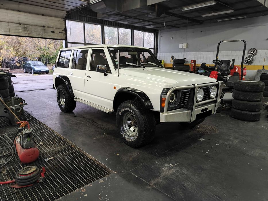 Nissan Patrol Y60 GR 2,8 TD 116KM _ Francja