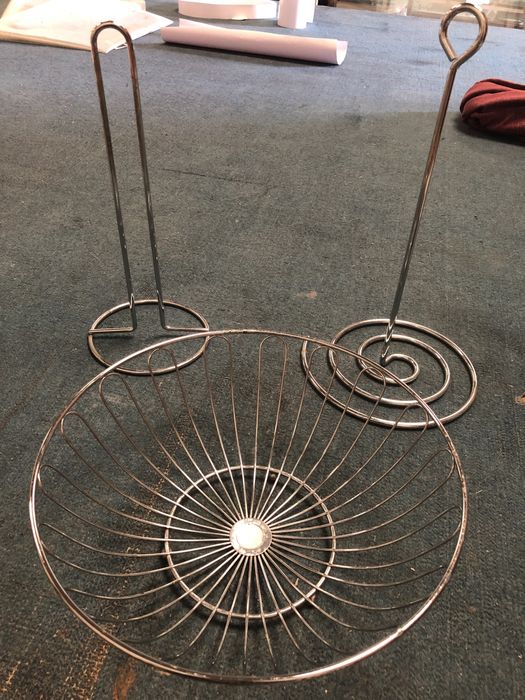 Cesto+suporte para capsulas de café + suporte rolo papel