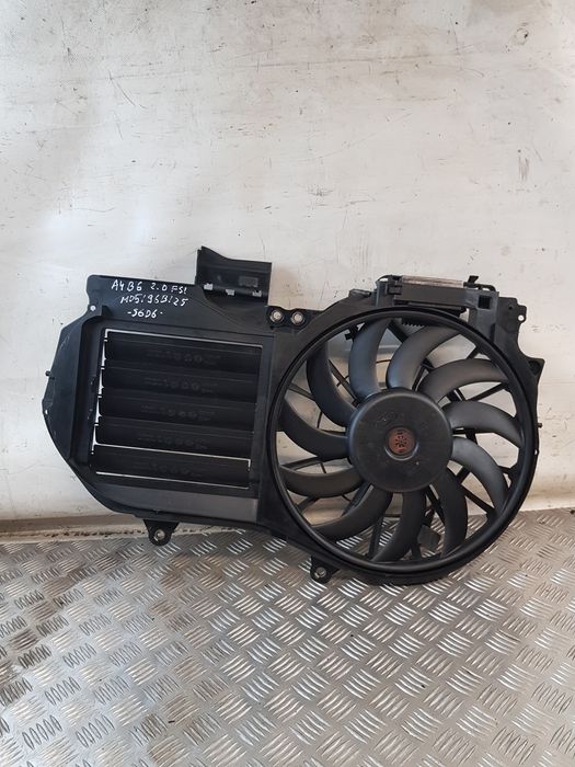 Wentylator Chłodnicy Żaluzja Moduł 8E0121205 Audi A4 B6 2.0Fsi