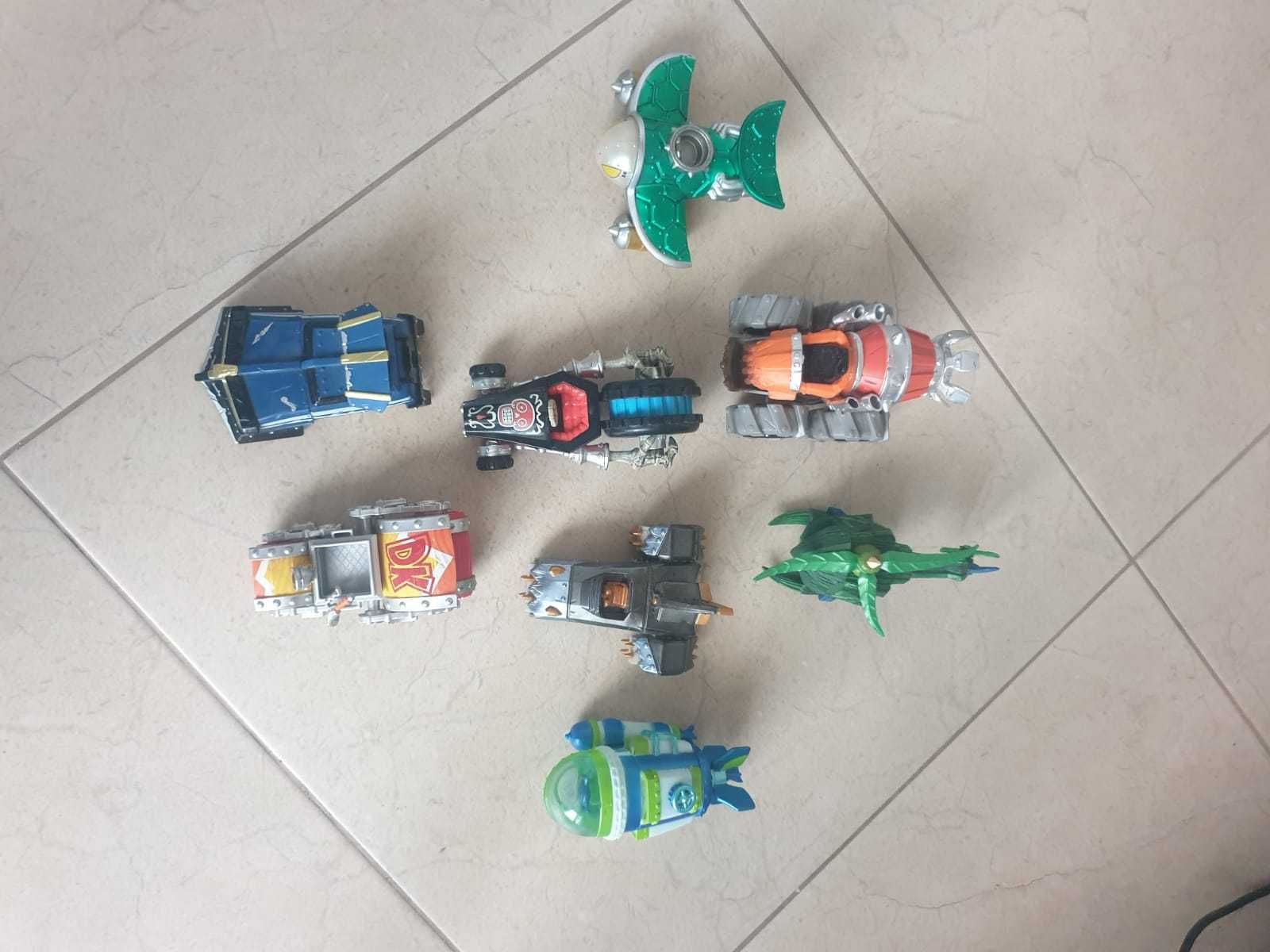 Skylander Superchargers Racing: kit completo (8 figuras e 8 veículos)