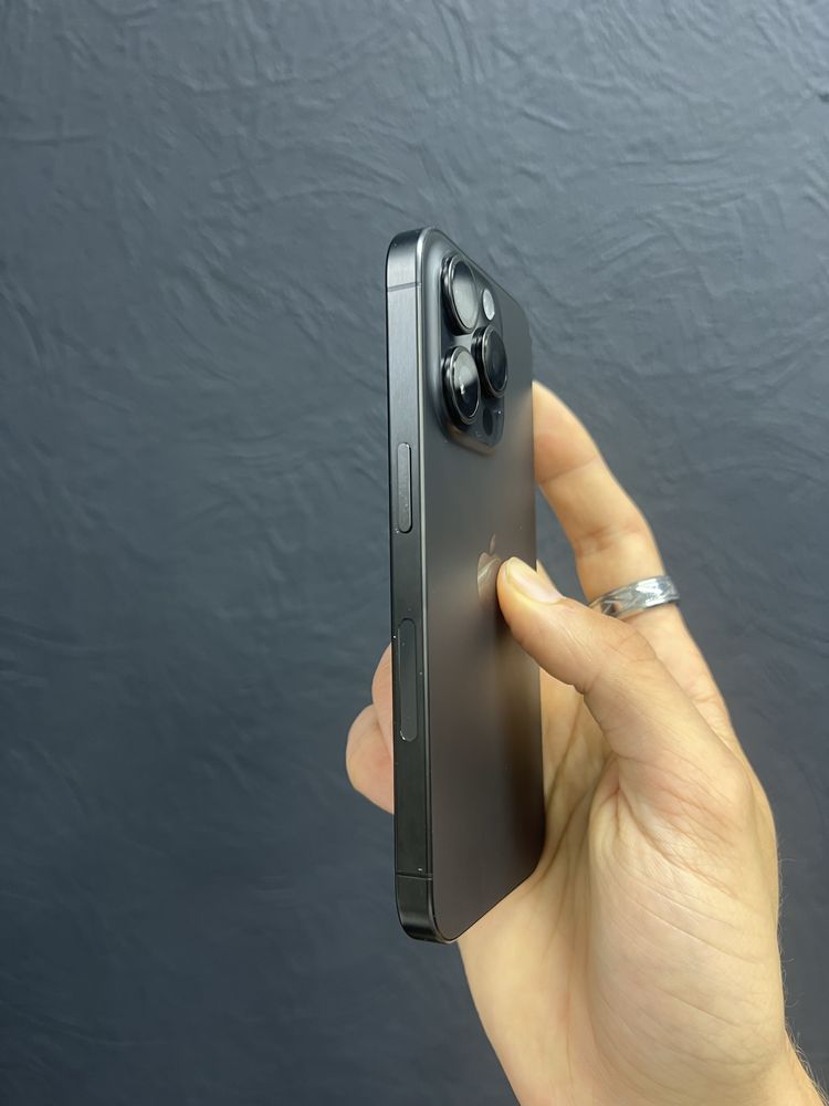 iPhone 15 Pro 128Gb Black Titanium Unlock Від Магазину