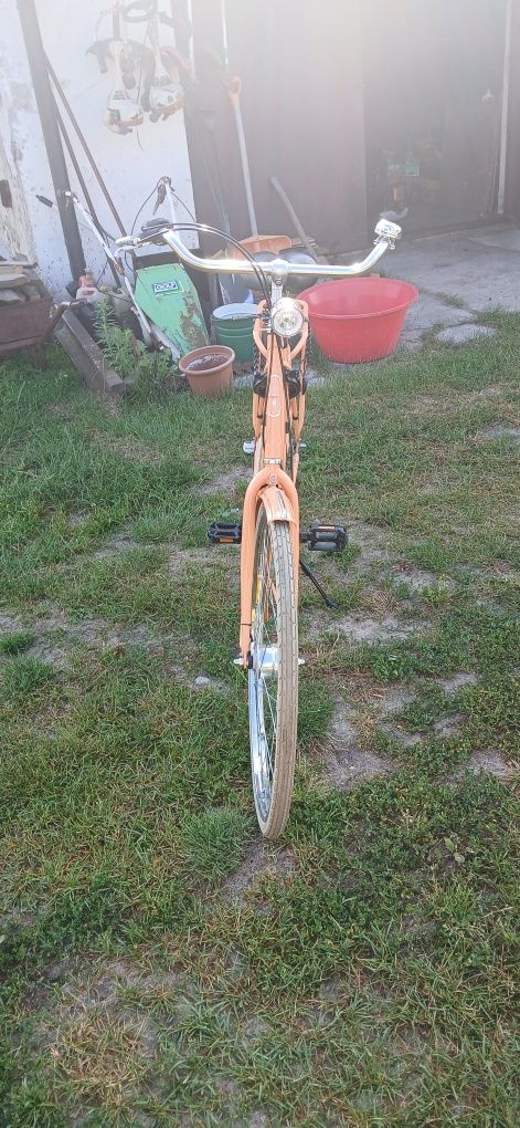 Sprzedam rower turystyczny damka Excelsior koła 28cali Polecam.