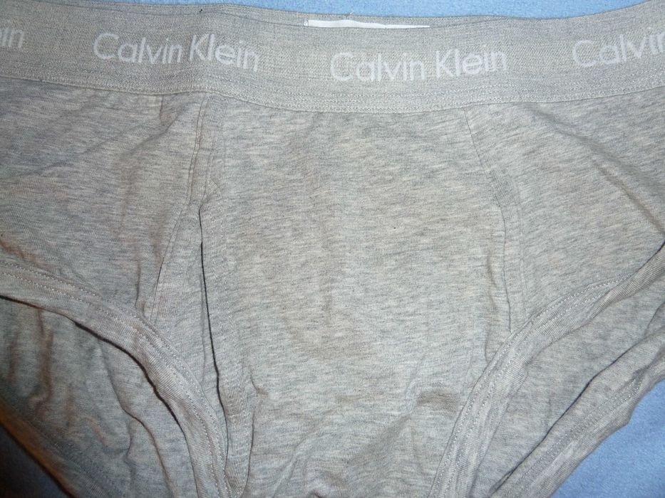 Cuecas (3) novas em algodão Calvin Klein L