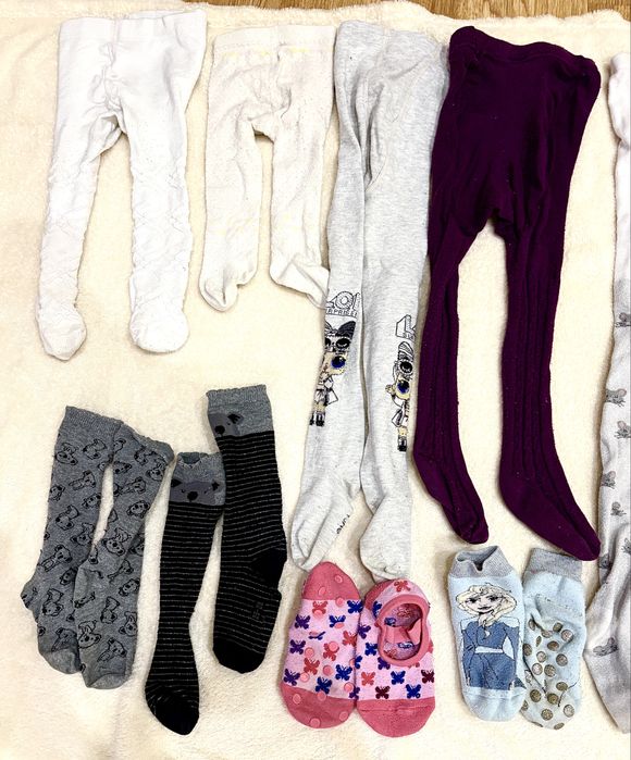 Отдам колготы, носки для девочки