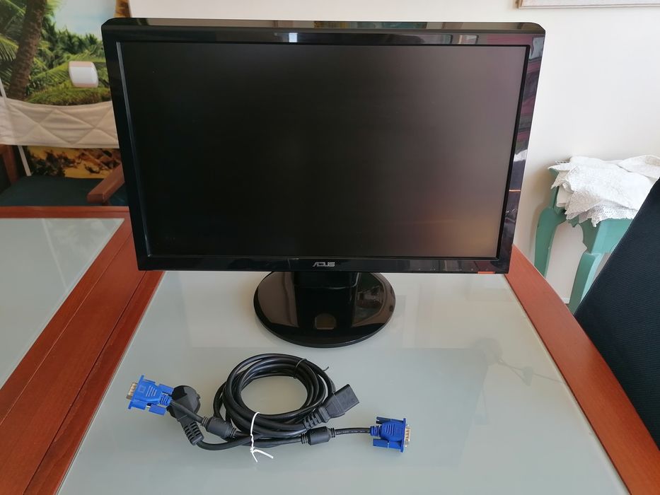 Monitor Asus FullHD VGA c/ cabos