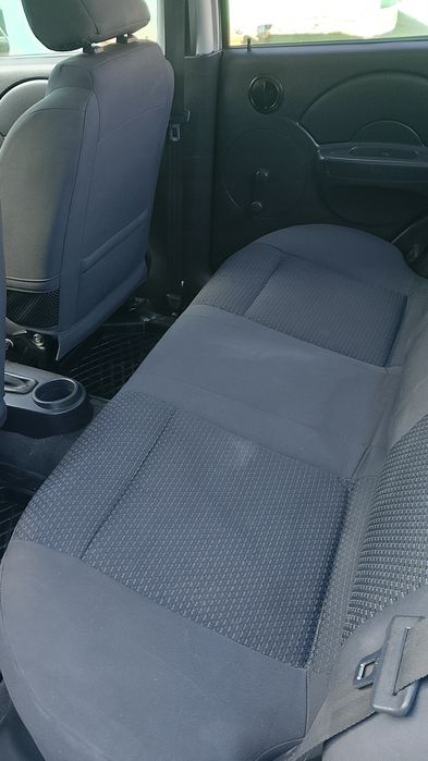 Продам Авео в гарному стані все працює,зимова гума