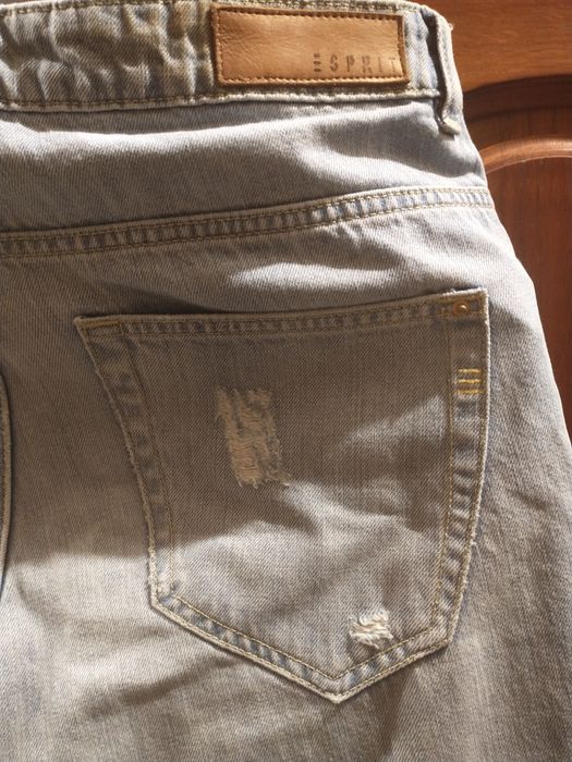 Jeansy z rozdarciami rozm.L