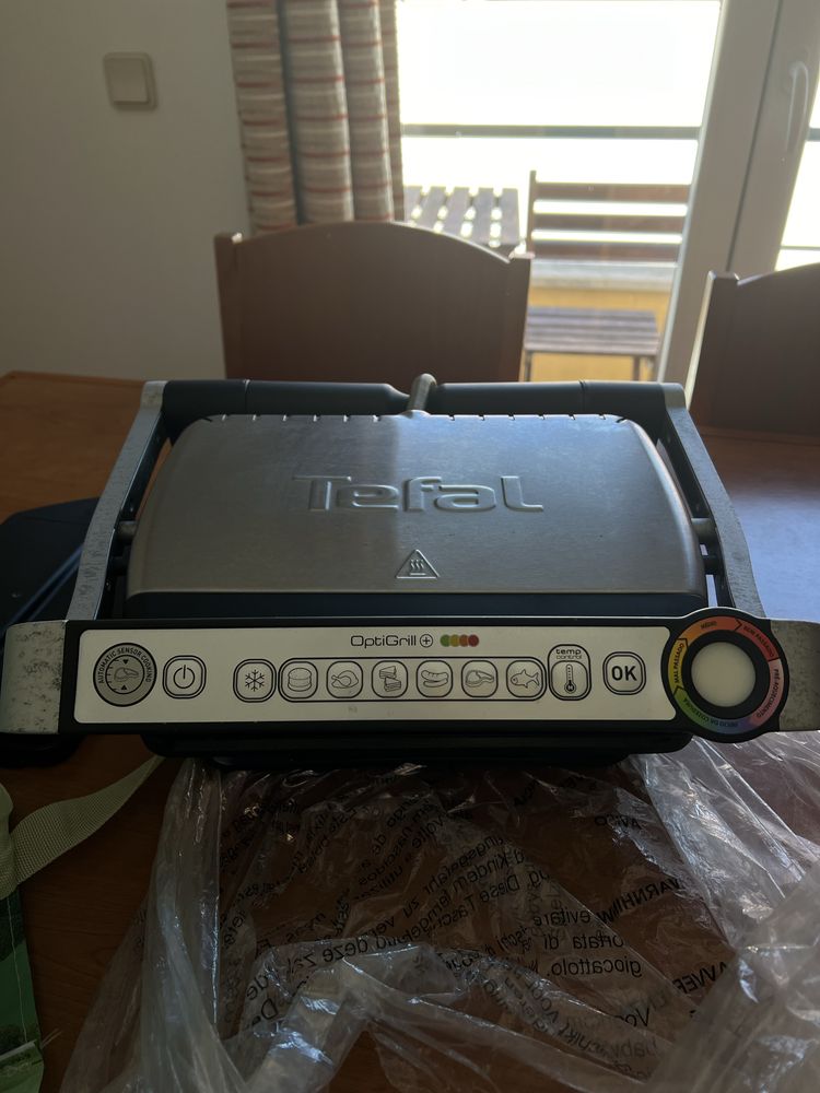 Grelhador de placas Tefal Optigrill+