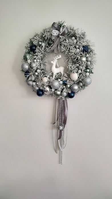 Wianek bożonarodzeniowy na drzwi lub ściane 52cm