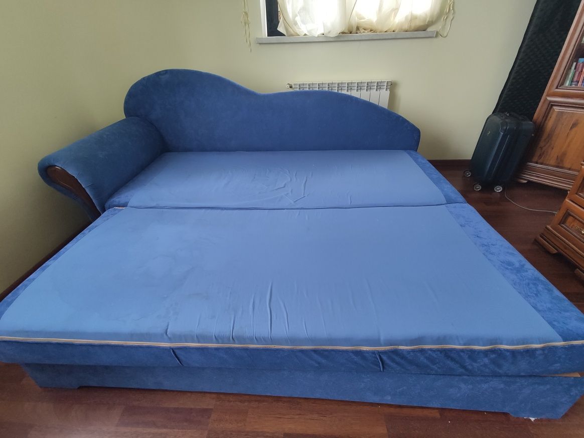Розкладний двохспальний диван