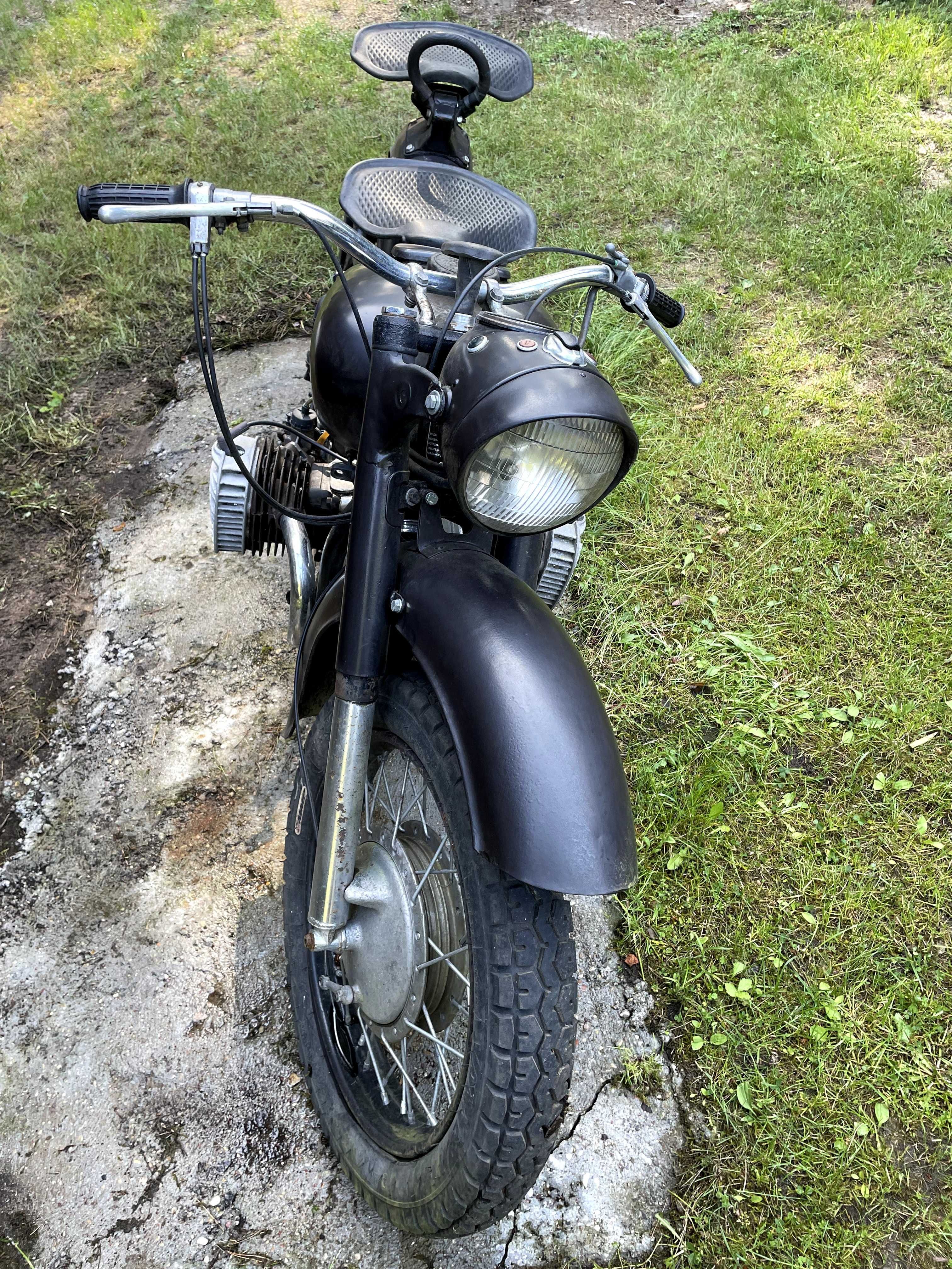 Motocykl k750 zarejestrowany