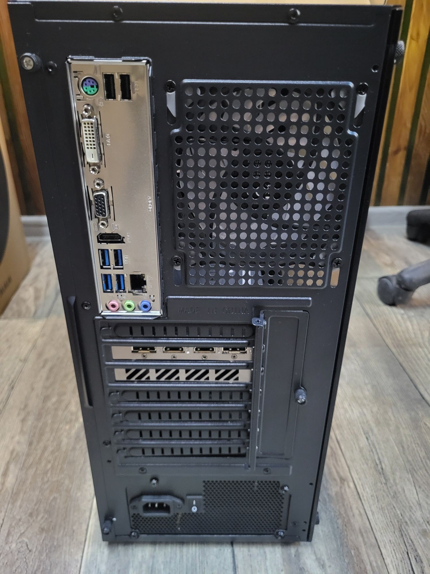 KOMPUTER Desktop Silver Monkey X Battlestation ARBG