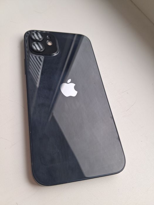Продам IPhone 12 (R-SIM)