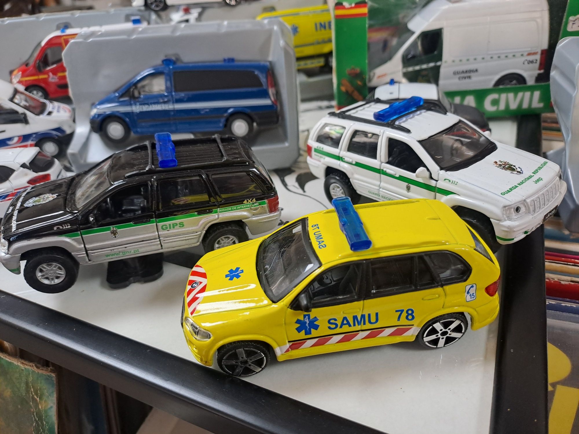 Carrinhos miniatura Gnr/Inem/Policia
