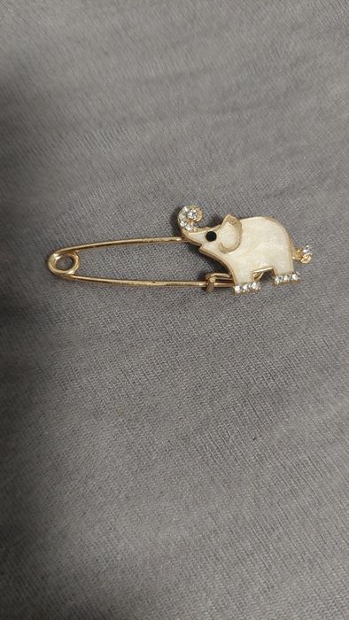 Przypinka agrafka broszka słonik