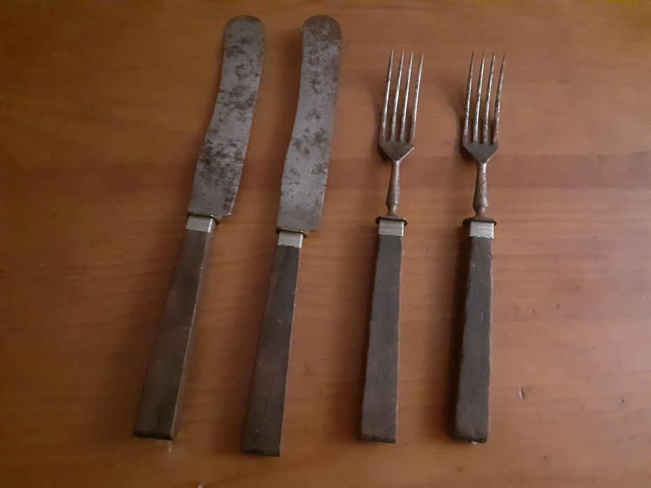Talheres muito antigos