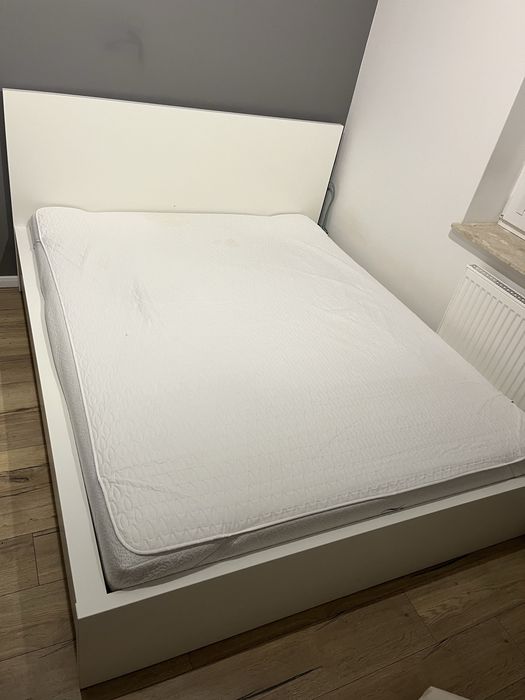 Łóżko MALM 160x200 z 4 szufladami i stelażem
