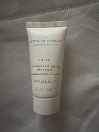 Rituals namaste glow na dzien przeciwzmarszczkowy krem