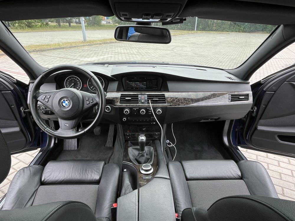 BMW E60 520d 177KM dobre wyposażenie