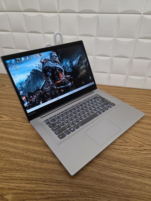 Мощный Игровой Lenovo / Core i7 gen8 / 16 ГБ / SSD+HDD / GeForce 940MX