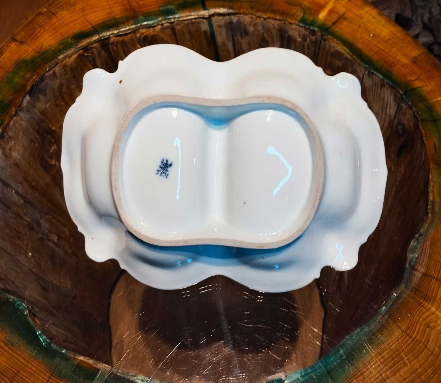 porcelanowy" kabaret" CT