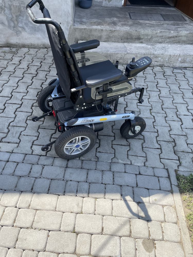 Wozek iwalidzki elektryczny