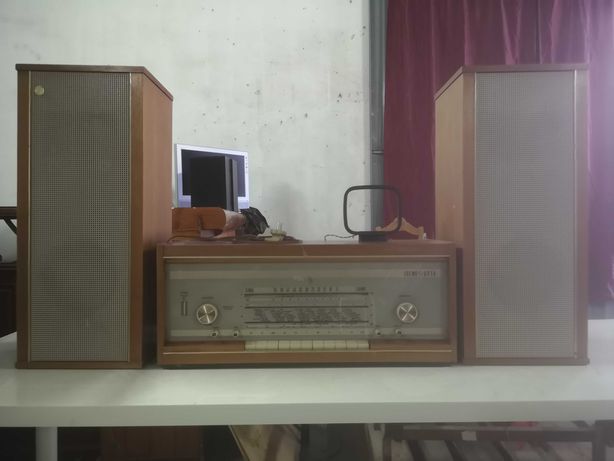 Radio Antigo Alemão Loewe Opta