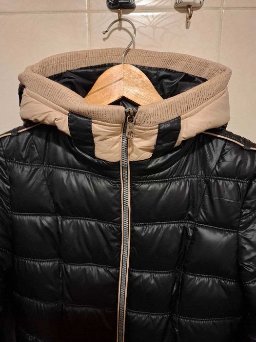 Куртка жіноча з капюшоном