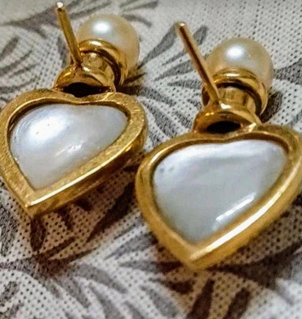 Brincos vintage coração