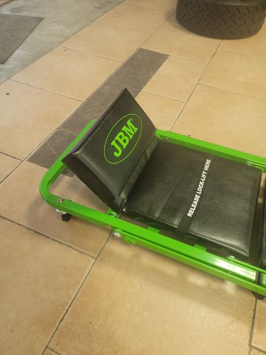 Estrado mecânico JBM