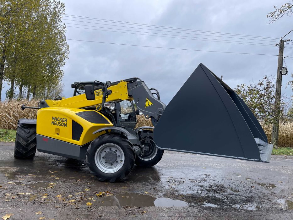 Ładowarka teleskopowa Wacker Neuson 522_Rok 2017_Niska i wąska 1.85 M