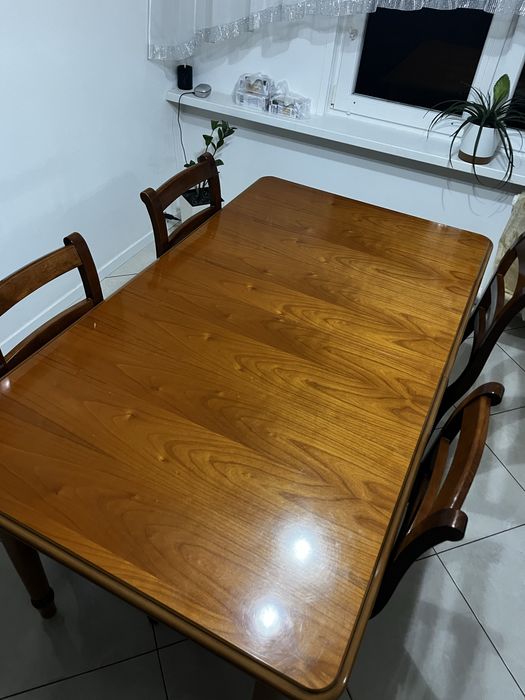 Komplet menli do jadalni - stół z krzesłami, szafa, komoda i lustro