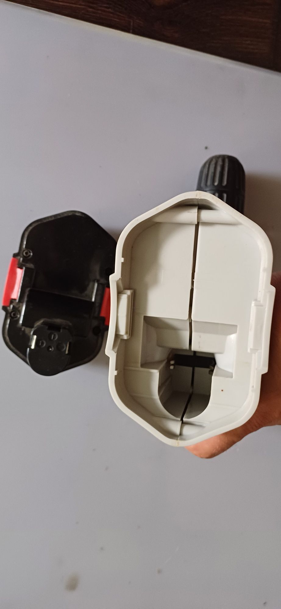 Шуруповерт аккумуляторный intertool