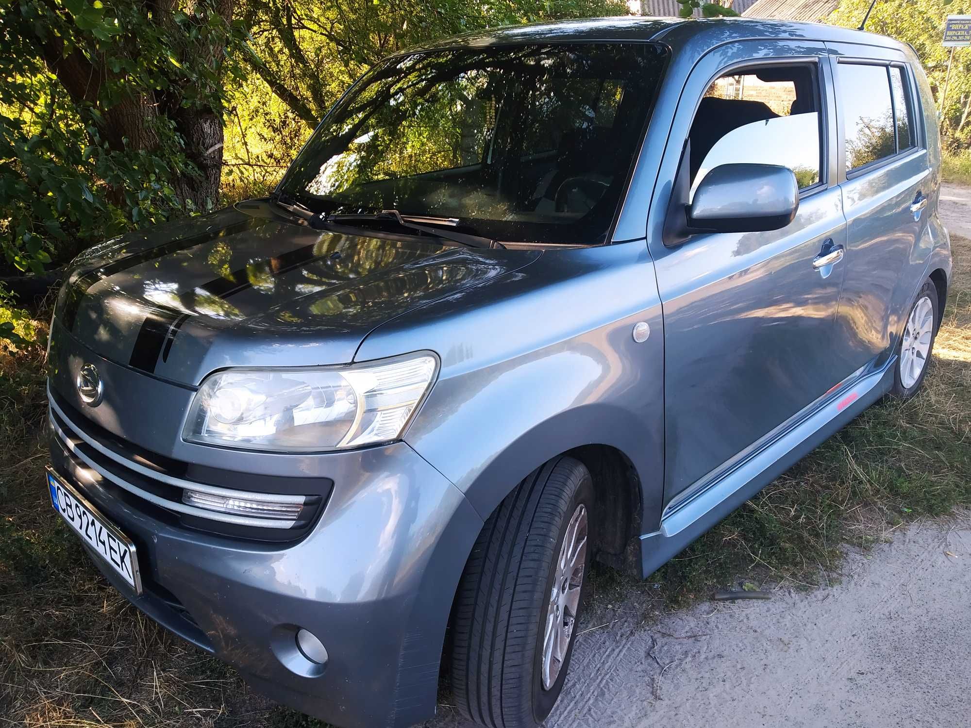 В продажі Дайхатсу матерія ( Японія)