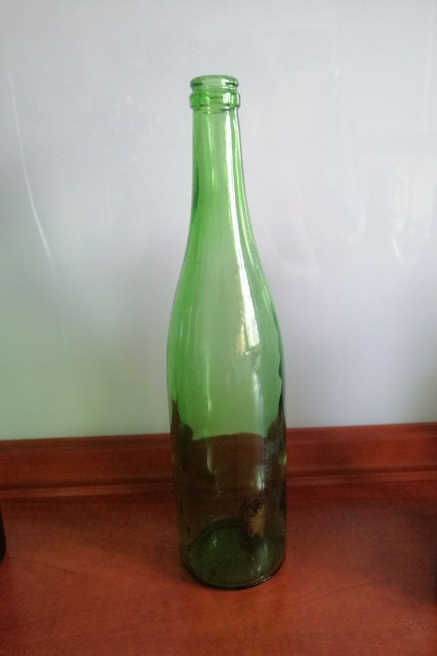 Butelki kolekcjonerskie, zielone, Vintage, PRL 4 szt, oryginalna dekor