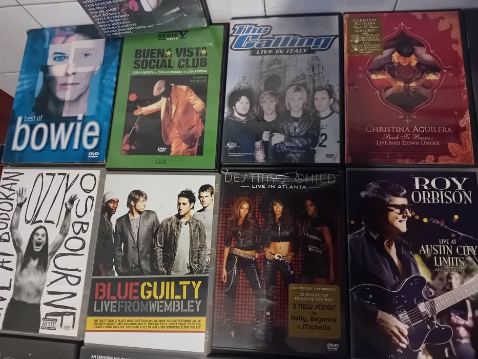 Conjunto de 25 Dvds Musicais Diversos Originais