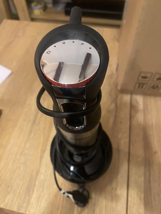 Lender Bosch z jedna koncowka rozdrabniajaca