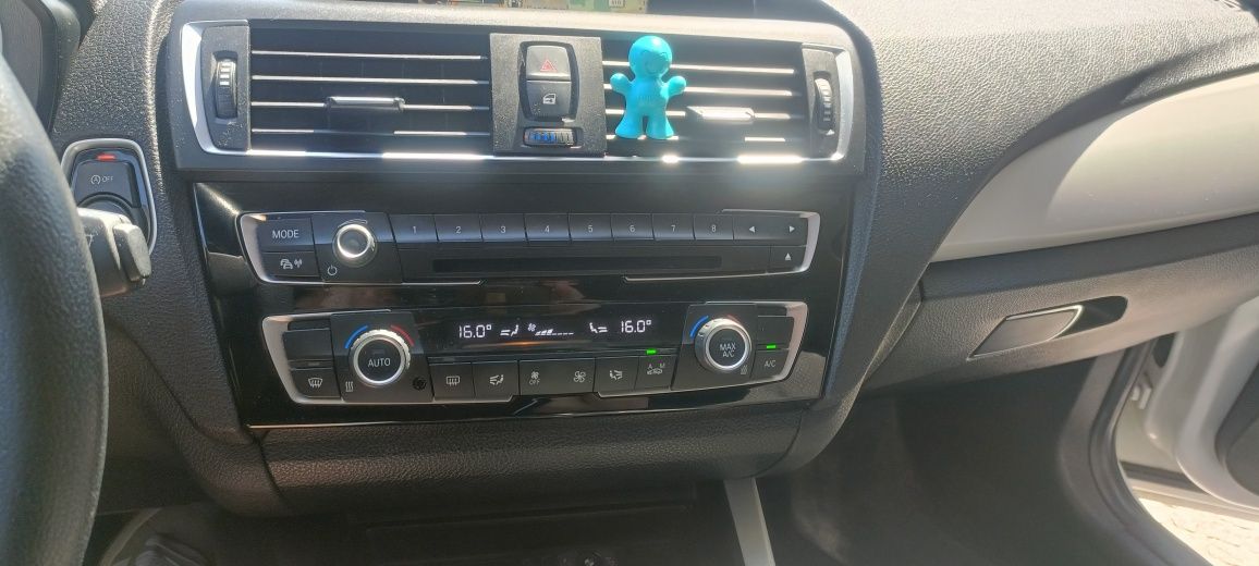 BMW 116d Efficient Dynamic LCI