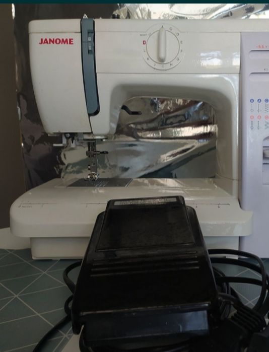 Швейна машинка Janome 5515