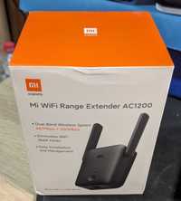 Повторитель Xiaomi Mi Wi-Fi Range Extender AC1200 (DVB4348GL)