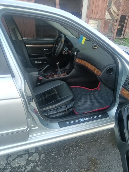 Реальному покупцю який розуміється буде розумний торг