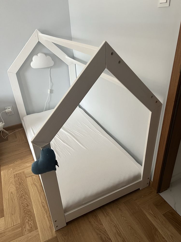 Łóżko domek 160x60 wraz z materacem z ikea