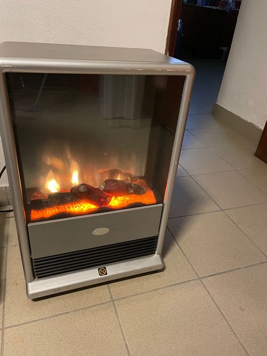 Vendo Aquecidor efeito de lareira com ambiente acolhedor