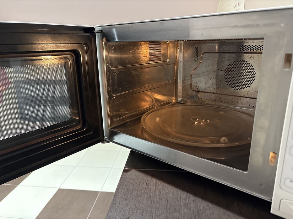 Super mikrofalówka z grillem i funkcją pieczenia