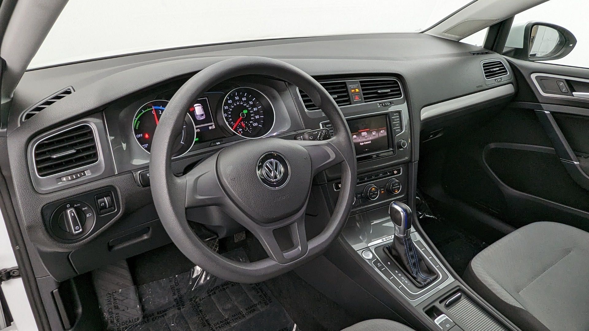 2016 Volkswagen e-Golf SE електро