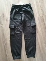 Spodnie dresowe cargo