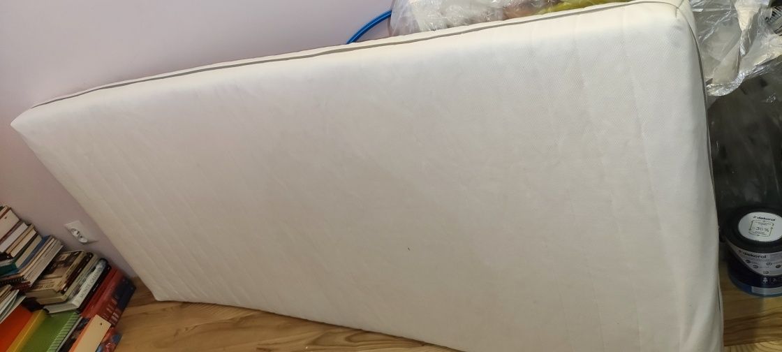 Bardzo wygodny materac Ikea 90x200